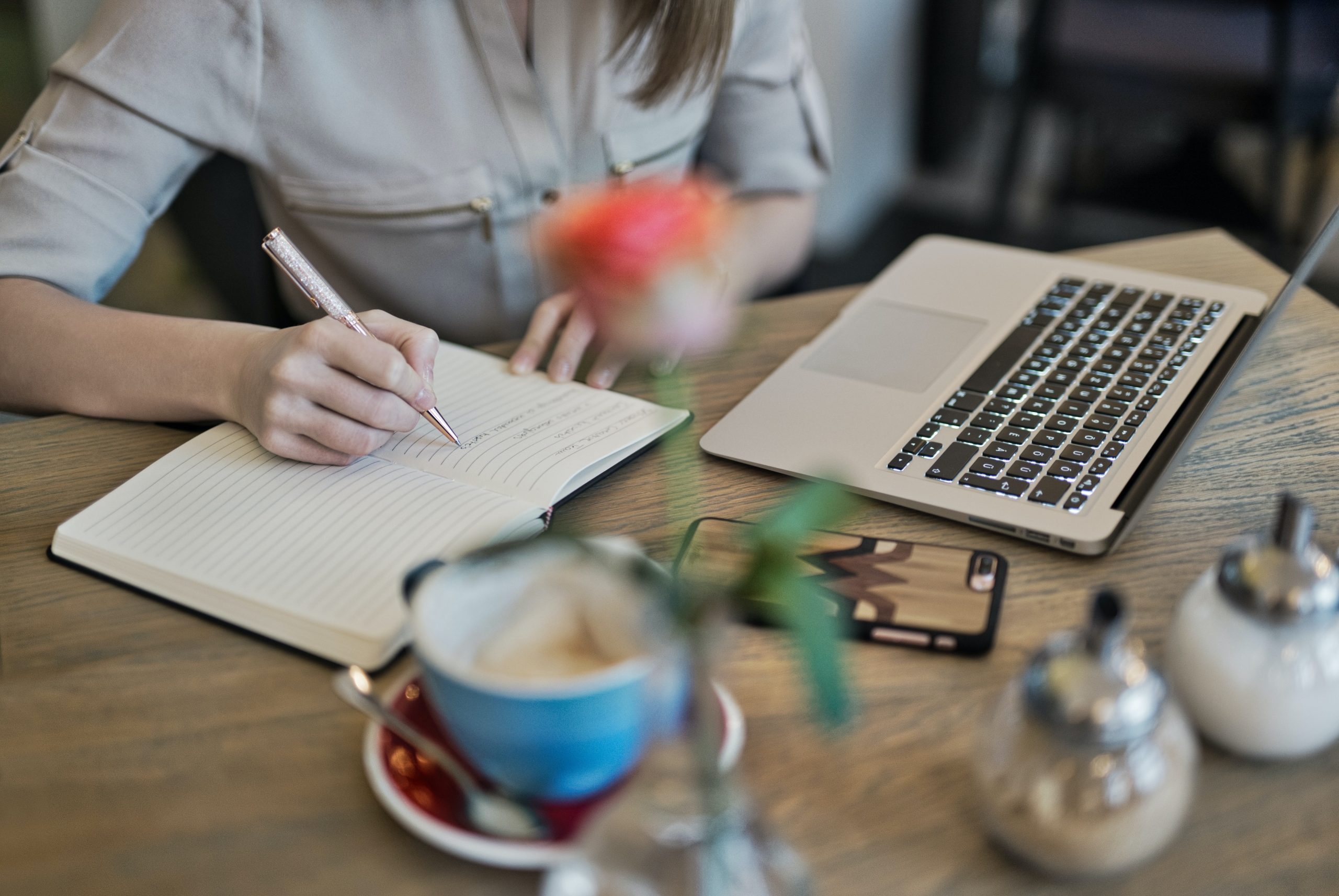 How to Answer “Tell Me About Yourself” in an Interview (Plus Examples ...